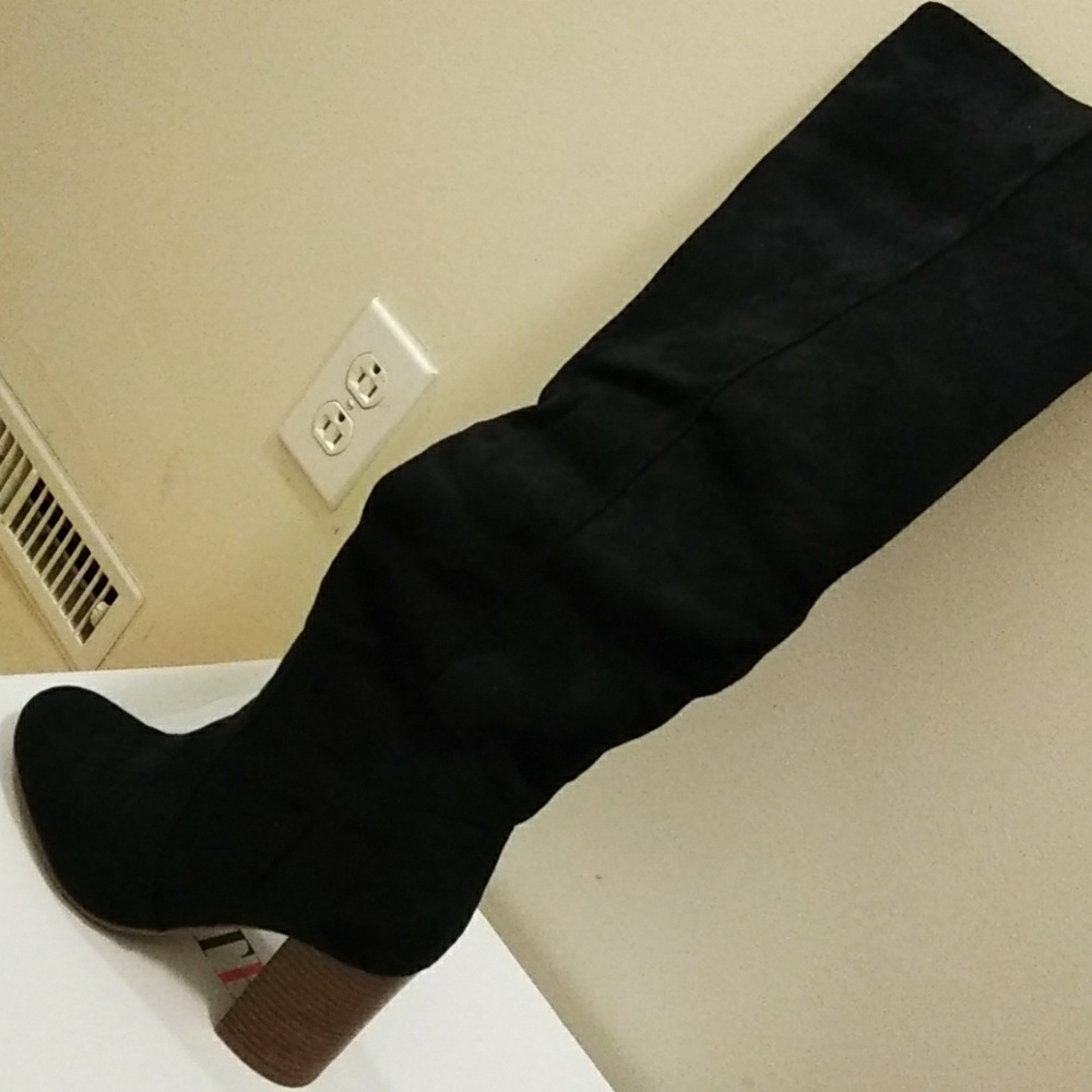 Black Boots